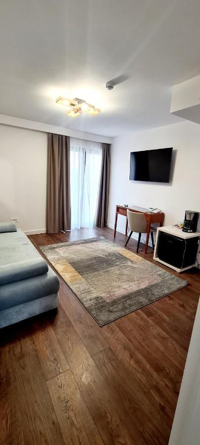 אורדאה Hotel B4 מראה חיצוני תמונה