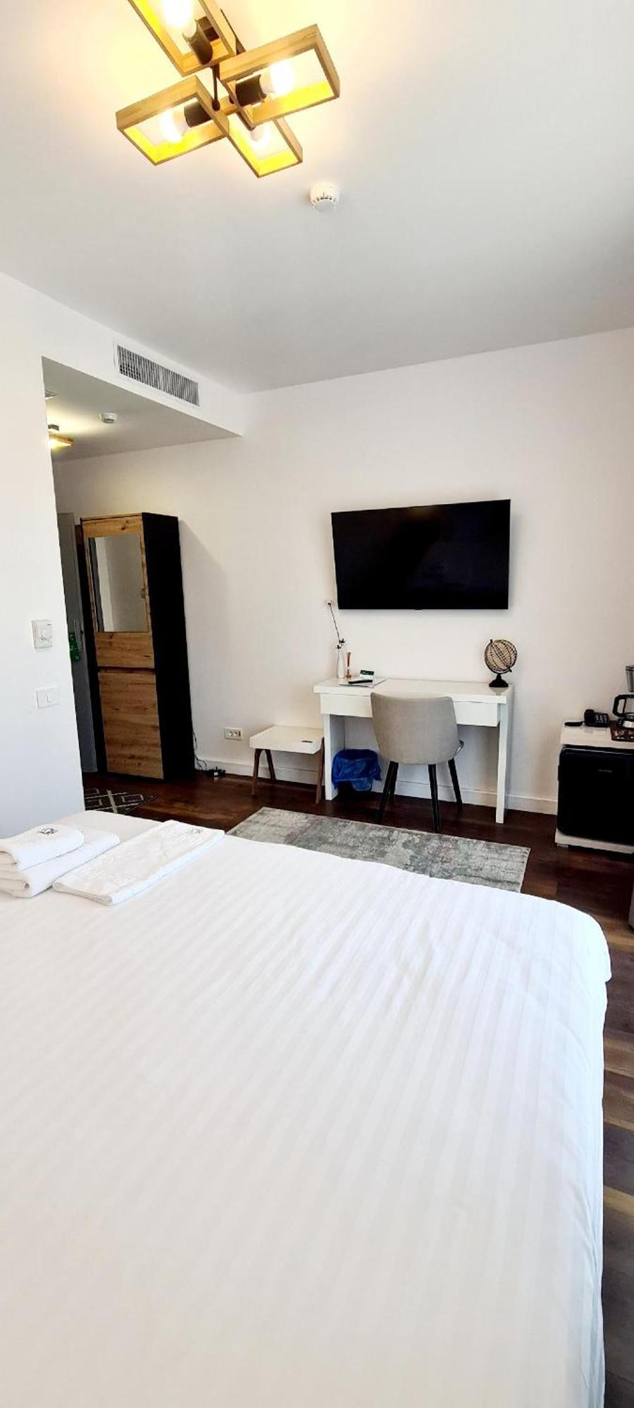אורדאה Hotel B4 מראה חיצוני תמונה